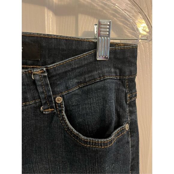 Nine West Bootcut Medium Wash Jeans. Size 6/27 - Picture 3 of 7